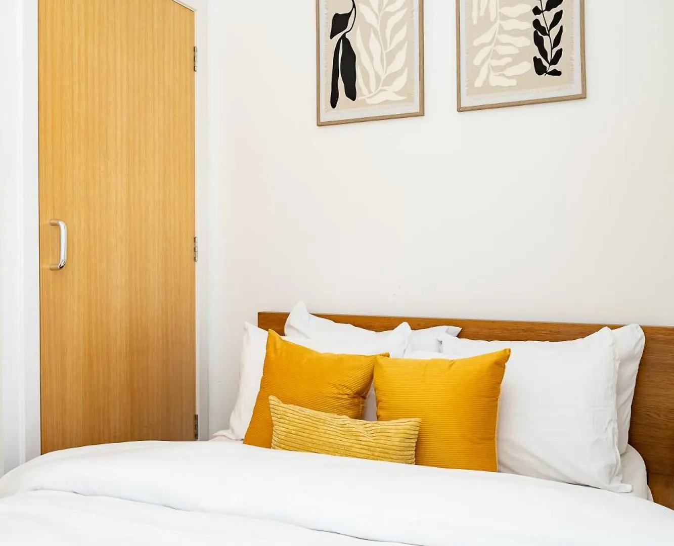 Apartament Luxury 3-Bed Townhouse With Free Parking And Central Edynburg Wielka Brytania